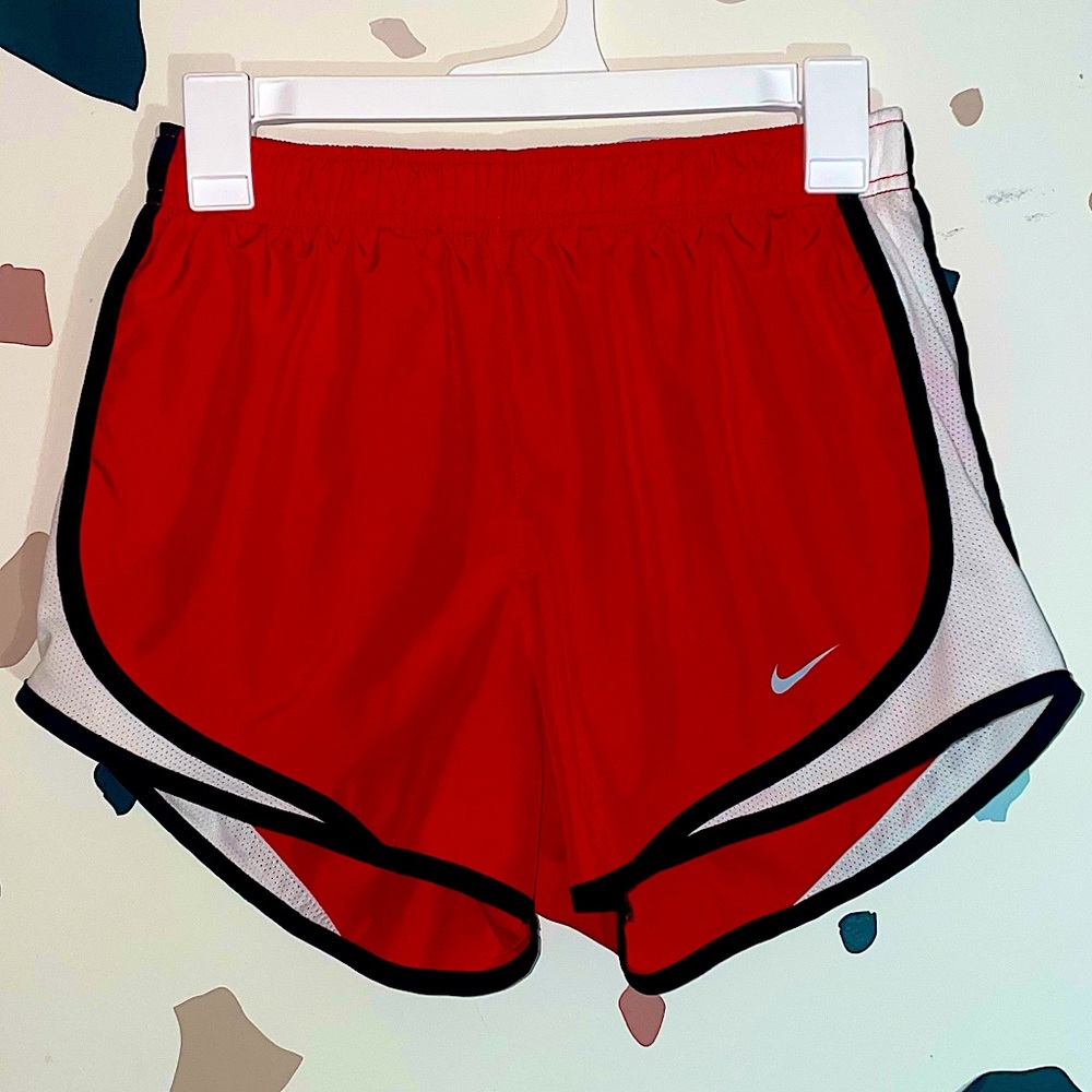 Nike dry fit tempo running shorts small